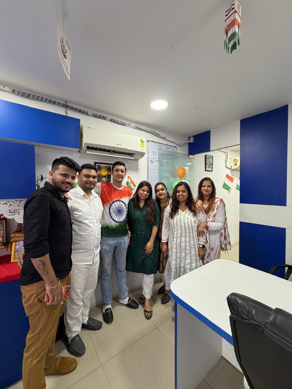 FXpertise team at the office